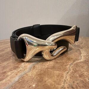 Chico's Black Leather Adjustable 1" Wide Belt with Stylish Silver Hook Closure